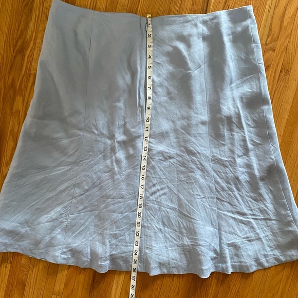 ENCORE, light blue linen lined skirt. Size 16 - Picture 5 of 7